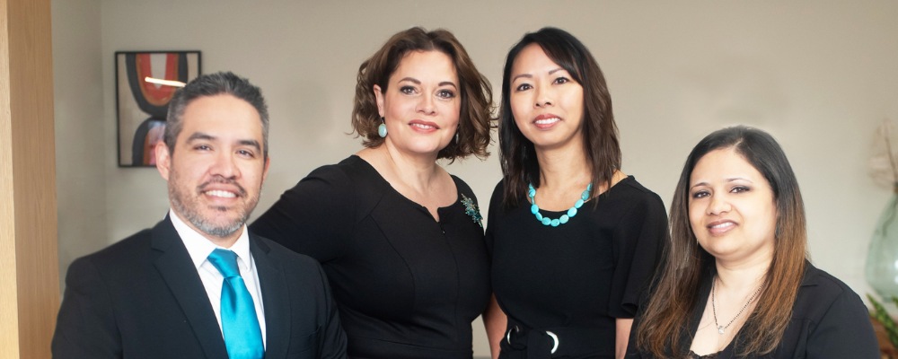 Jessica Lynch, OD, Linda Tran Knutson, OD, & Dr. Oliver Rosales, OD